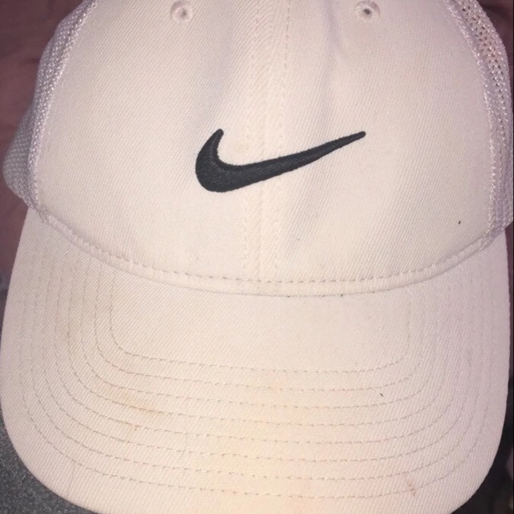 nike golf hat